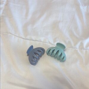 Kids Hair Claw Clips - Blue and Green